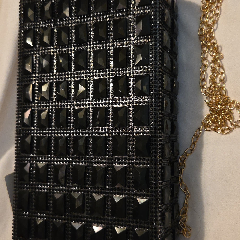 Elegant Black Rhinestone Clutch with Gold Chain